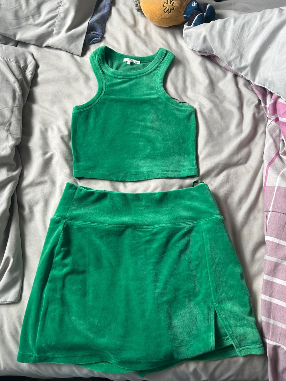 Green Velvet Tank Top & Skirt Set - Women's Two-Piece